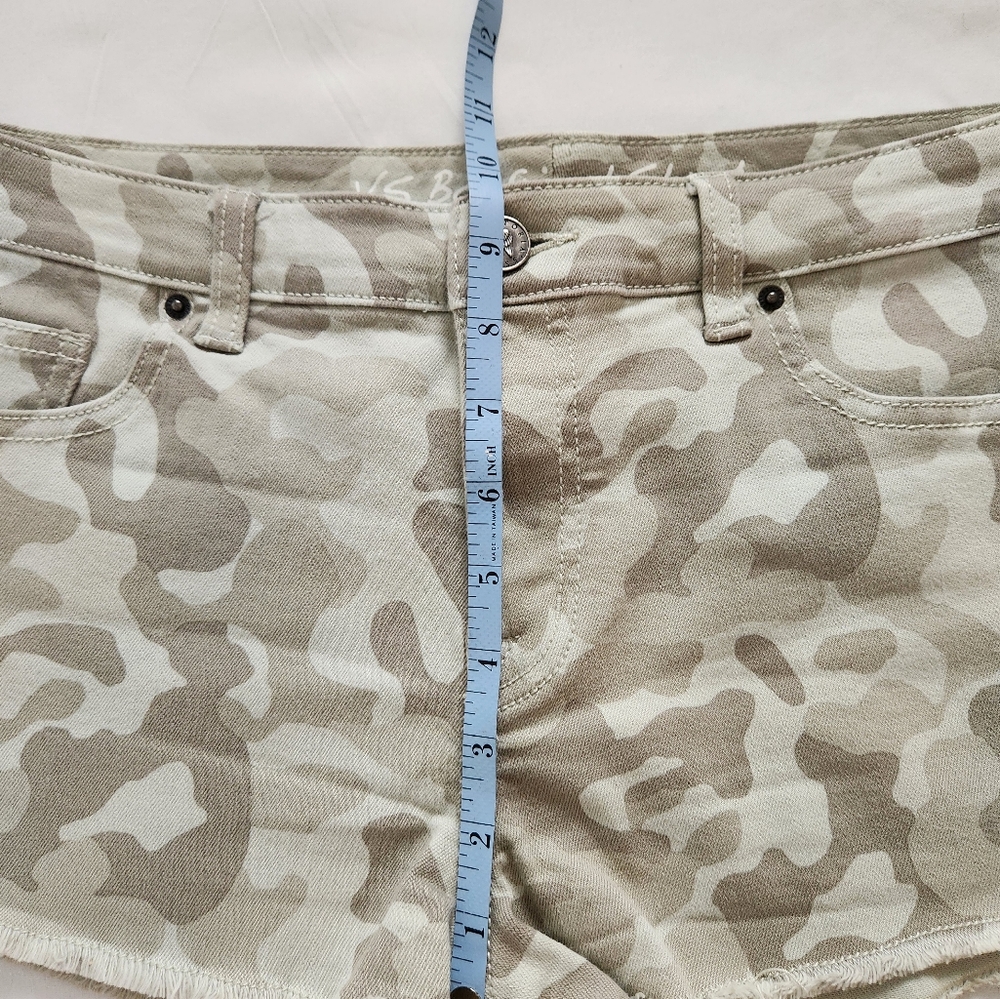 Victoria's Secret VS Boyfriend Shorts Camo Micro Short Frayed Edge Cut Off Sz. 8 - Picture 7 of 13